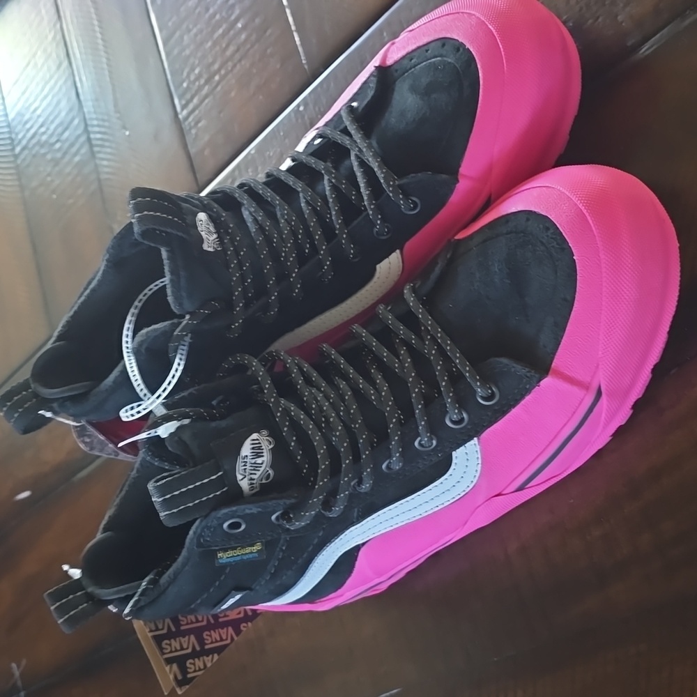 Vans Sk8-Hi Dip Mte-2 *NWT* PINK